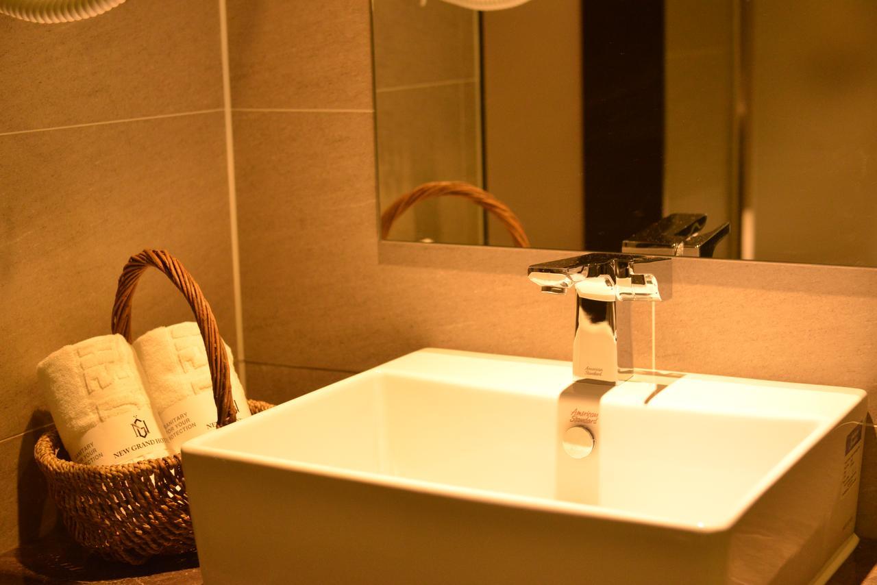 New Grand Hotel Jinju Exterior photo